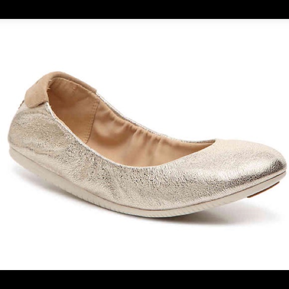 Cole Haan Shoes - COLE HAAN GOLD FLATS ✨
